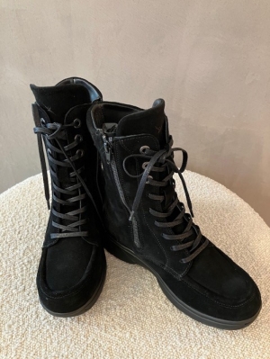 Emilia black zwart