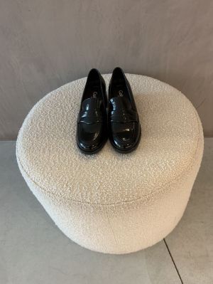 moccasin op hak zwart