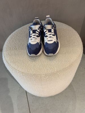 milau blauw