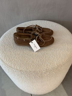 pavari bruin suede bruin